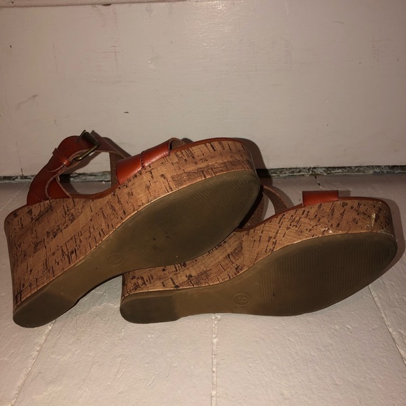 SOLD - Picture 3 of 4